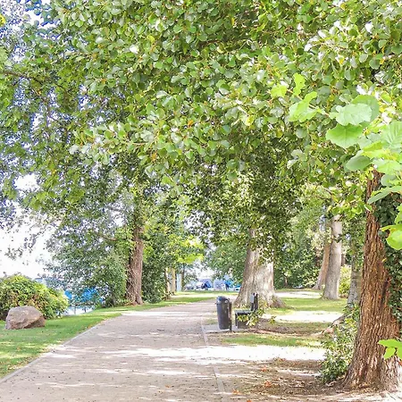 Front アパート Altenhof